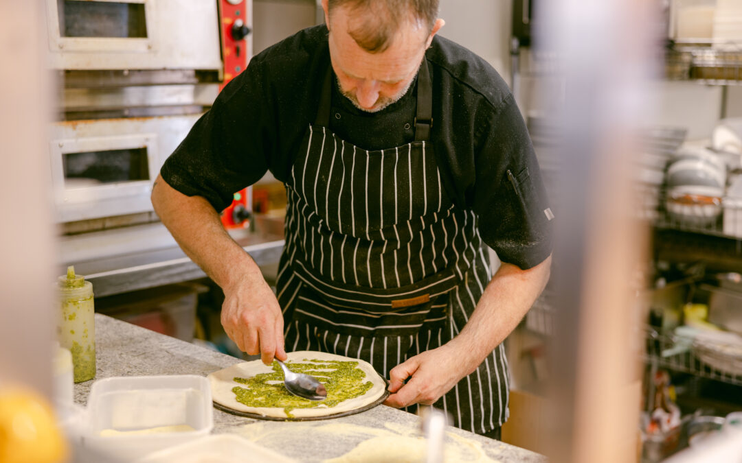WE ARE LOOKING FOR CHEFS TO JOIN OUR TEAM